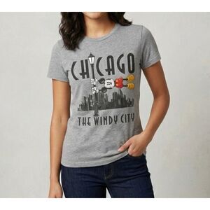 Disney Chicago t-shirt Womens Sz S the Windy City Mickey Mouse casual streetwear